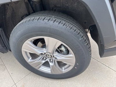 2025 Toyota RAV4 XLE AWD