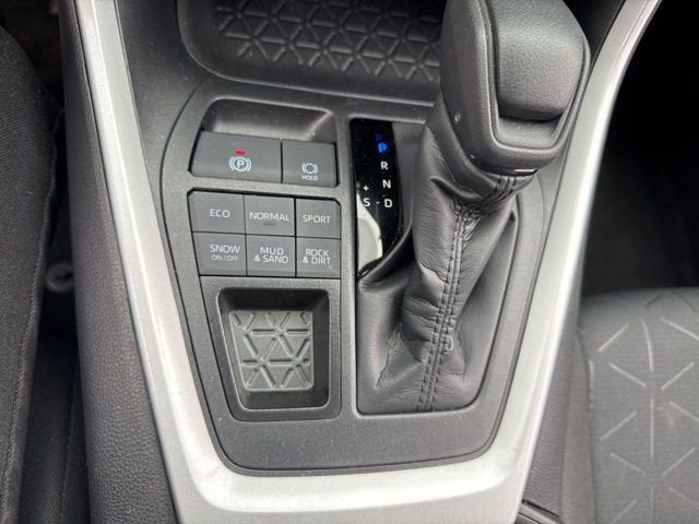 2025 Toyota RAV4 XLE AWD