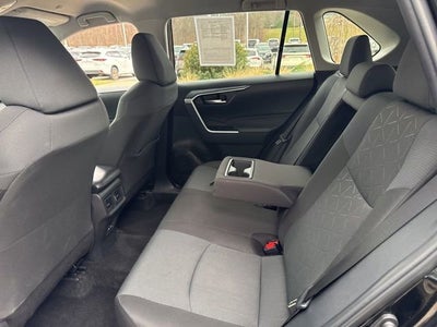 2025 Toyota RAV4 XLE AWD