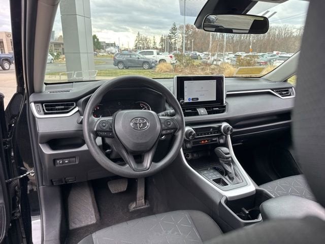 2025 Toyota RAV4 XLE AWD
