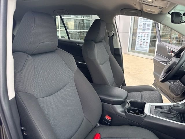 2025 Toyota RAV4 XLE AWD