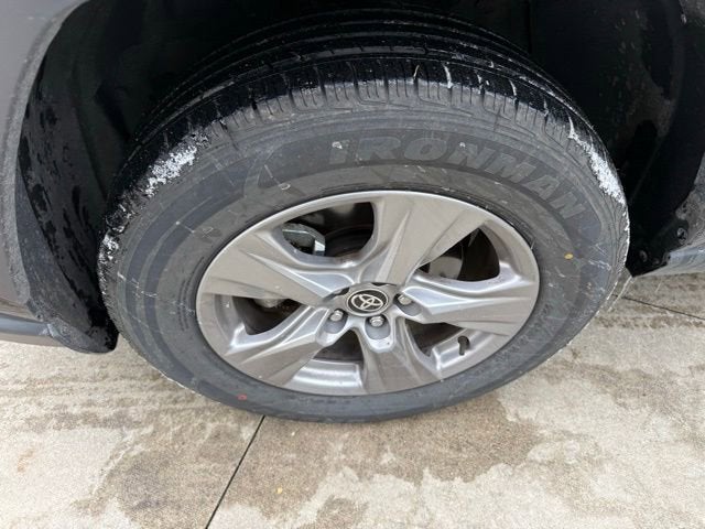 2025 Toyota RAV4 XLE AWD