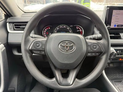 2025 Toyota RAV4 XLE AWD