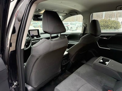 2025 Toyota RAV4 XLE AWD