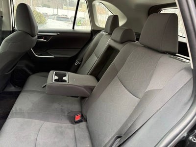 2025 Toyota RAV4 XLE AWD