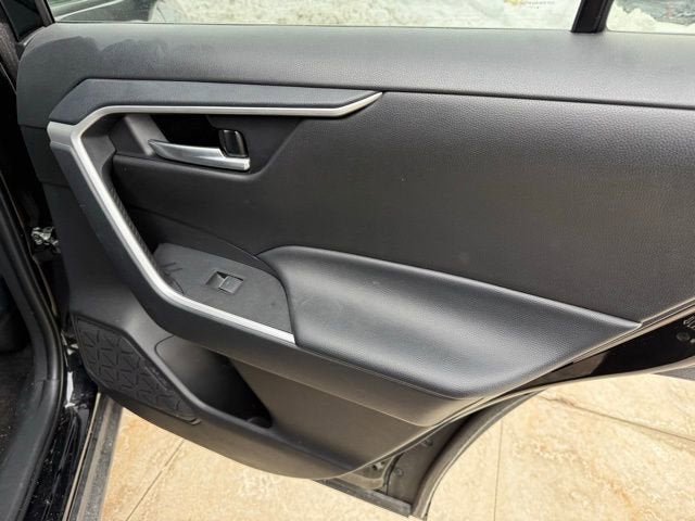 2025 Toyota RAV4 XLE AWD