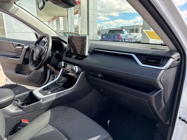 2025 Toyota RAV4 XLE AWD