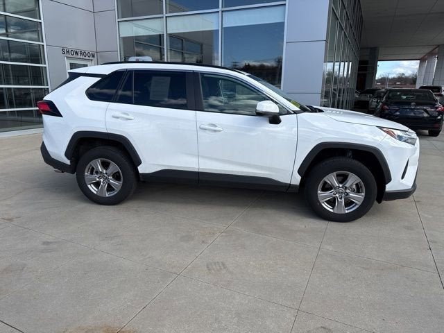 2025 Toyota RAV4 XLE AWD