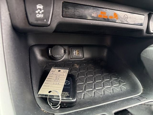 2025 Toyota RAV4 XLE AWD