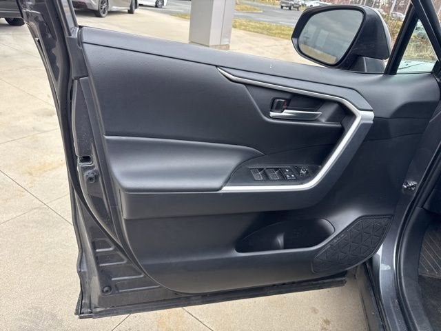 2025 Toyota RAV4 XLE AWD