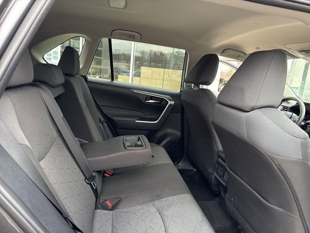 2025 Toyota RAV4 XLE AWD