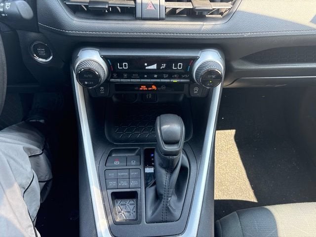 2025 Toyota RAV4 XLE AWD