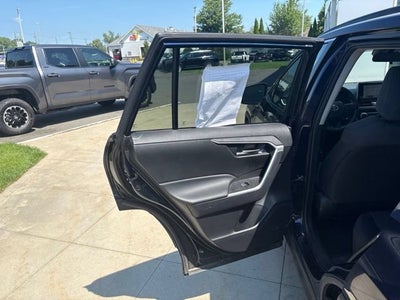 2025 Toyota RAV4 XLE AWD