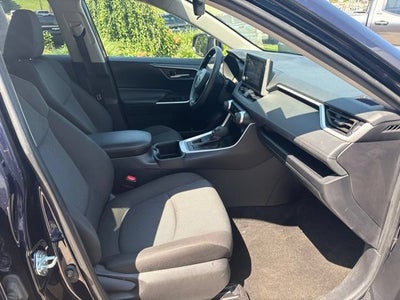 2025 Toyota RAV4 XLE AWD
