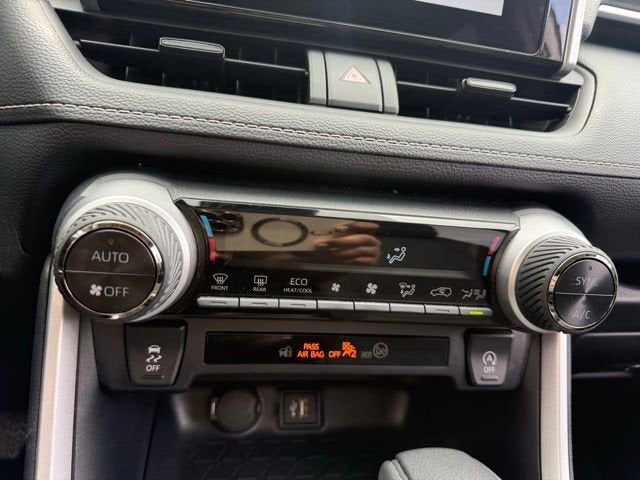 2025 Toyota RAV4 XLE AWD