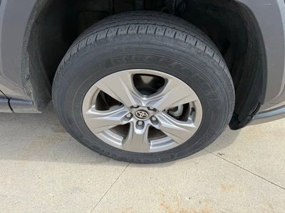 2025 Toyota RAV4 XLE AWD