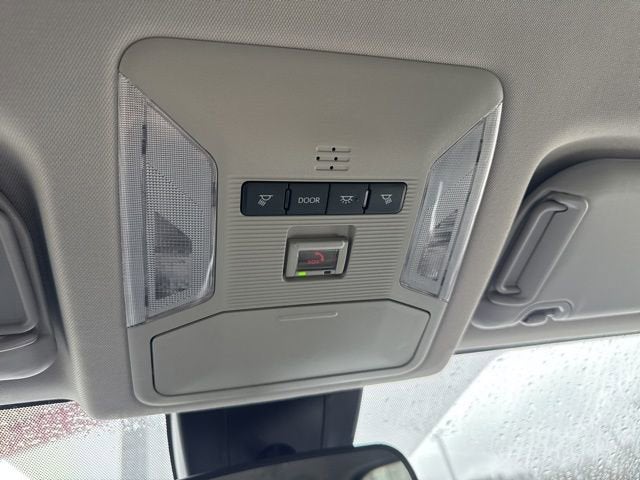 2025 Toyota RAV4 XLE AWD