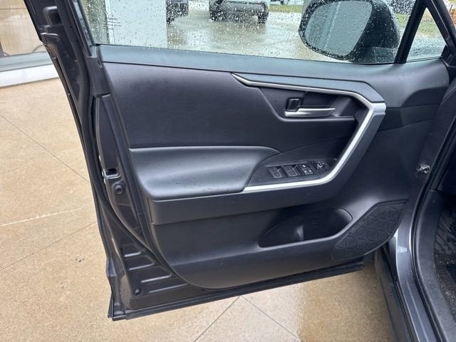 2025 Toyota RAV4 XLE AWD