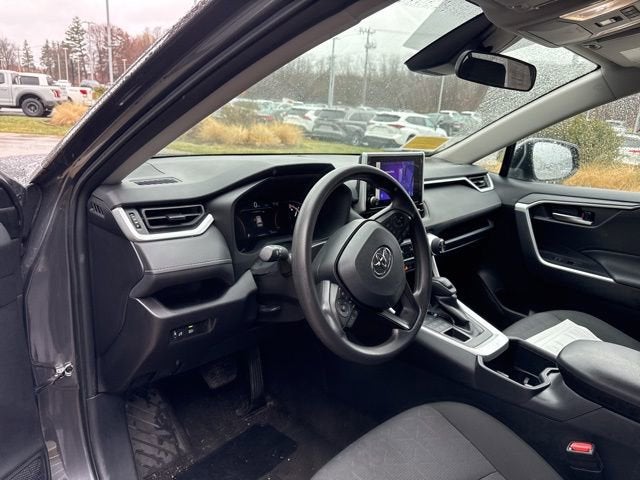 2025 Toyota RAV4 XLE AWD