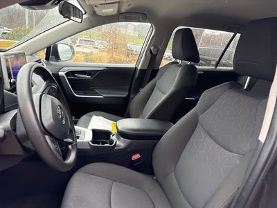 2025 Toyota RAV4 XLE AWD