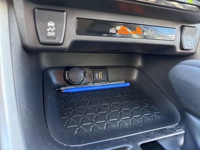 2025 Toyota RAV4 XLE AWD