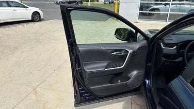 2025 Toyota RAV4 XLE AWD