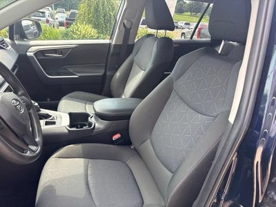 2025 Toyota RAV4 XLE AWD