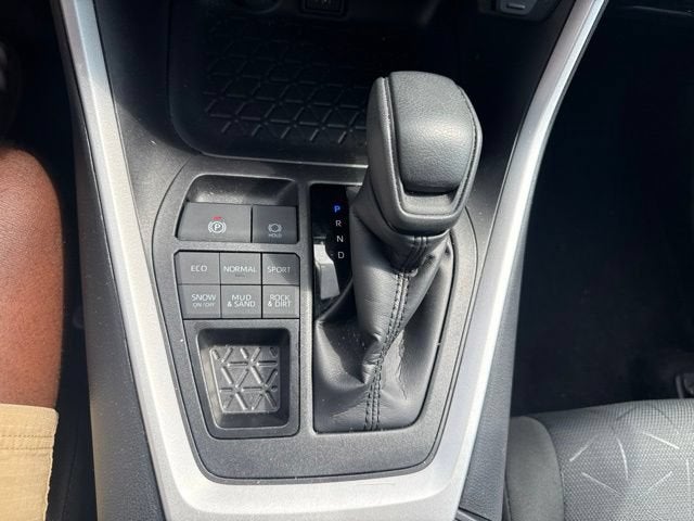 2025 Toyota RAV4 XLE AWD