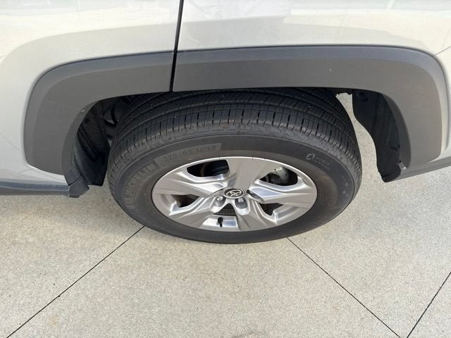 2025 Toyota RAV4 XLE AWD