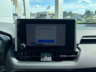 2025 Toyota RAV4 XLE AWD