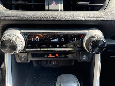 2025 Toyota RAV4 XLE AWD