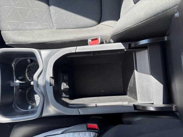 2025 Toyota RAV4 XLE AWD