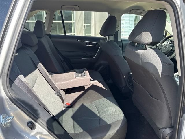 2025 Toyota RAV4 XLE AWD
