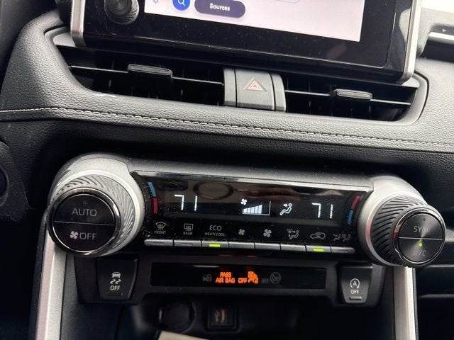 2025 Toyota RAV4 XLE AWD