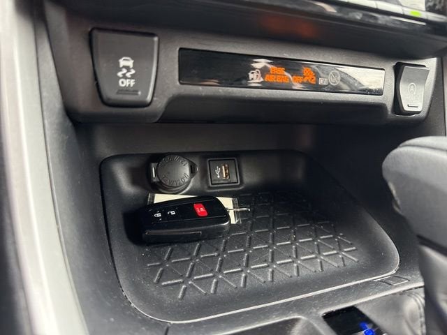 2025 Toyota RAV4 XLE AWD