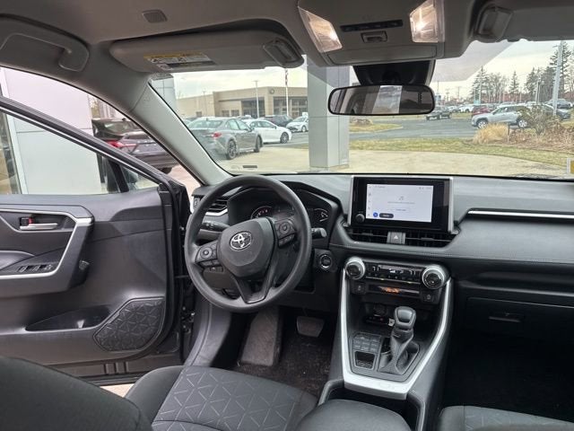 2025 Toyota RAV4 XLE AWD
