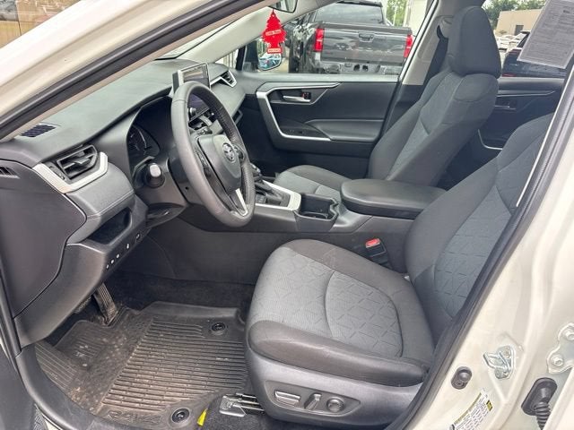 2025 Toyota RAV4 XLE AWD