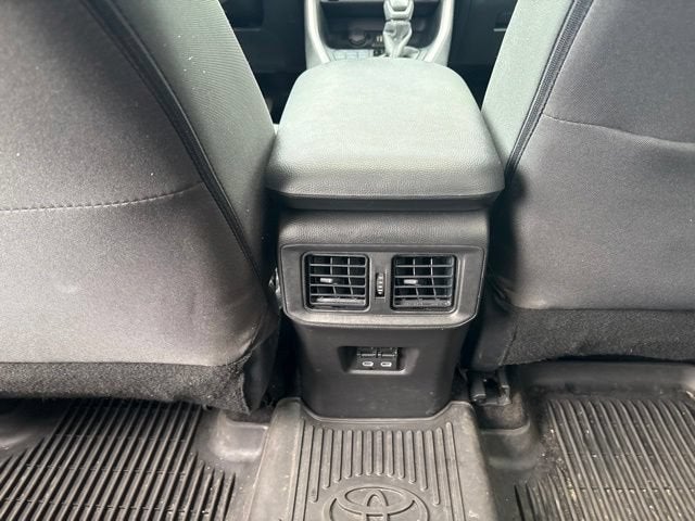 2025 Toyota RAV4 XLE AWD