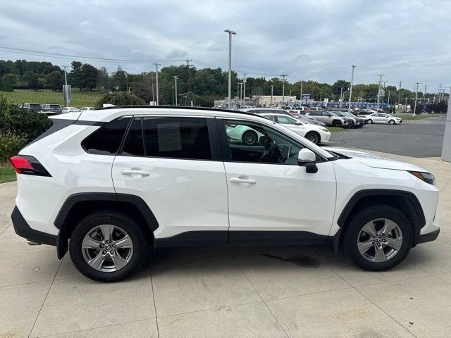 2025 Toyota RAV4 XLE AWD