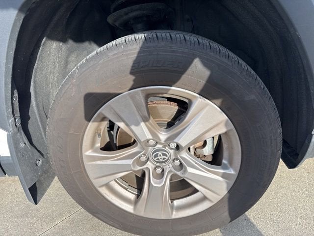 2024 Toyota RAV4 XLE AWD