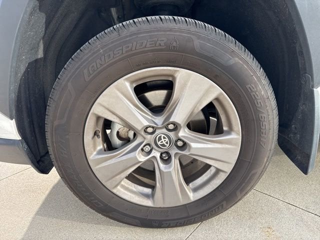 2024 Toyota RAV4 XLE AWD