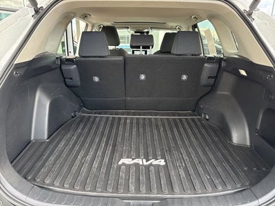2024 Toyota RAV4 XLE AWD