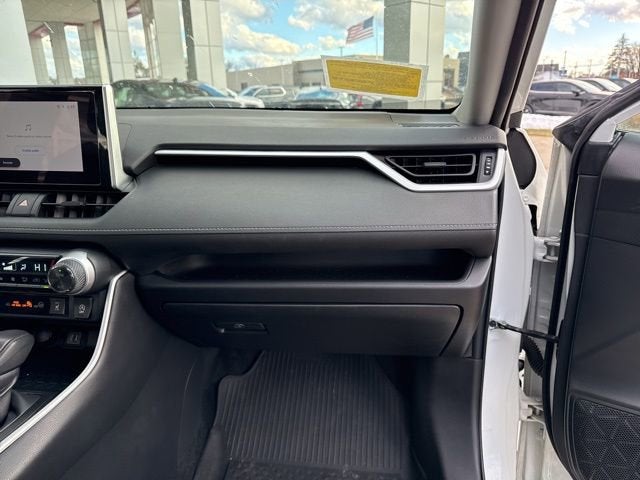 2024 Toyota RAV4 XLE AWD