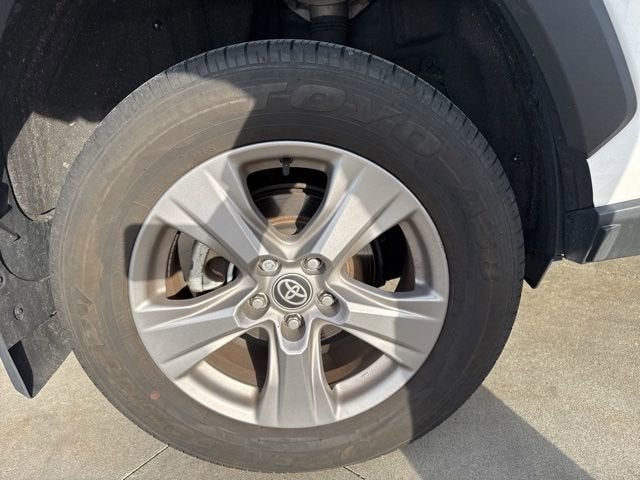 2024 Toyota RAV4 XLE AWD