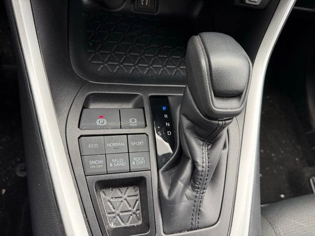 2025 Toyota RAV4 XLE AWD