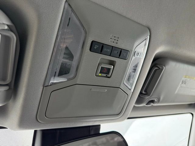 2025 Toyota RAV4 XLE AWD