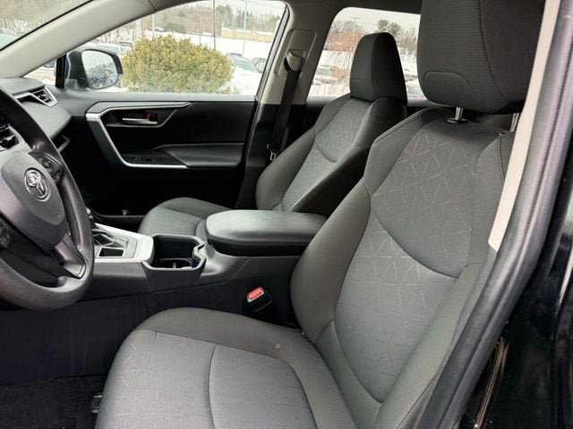 2025 Toyota RAV4 XLE AWD