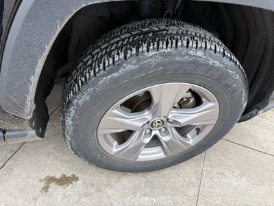 2025 Toyota RAV4 XLE AWD