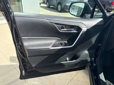 2025 Toyota RAV4 XLE AWD