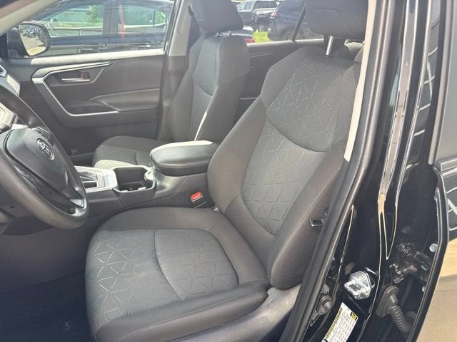 2025 Toyota RAV4 XLE AWD
